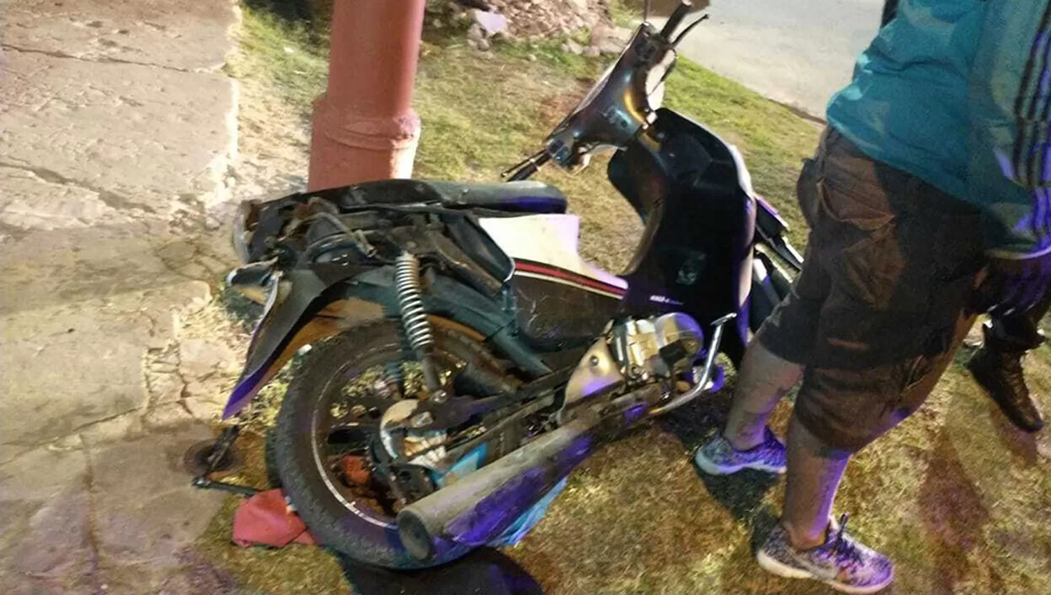 DRAMÁTICO. La moto tenía pedido de secuestro porque había sido robada en la zona norte del Gran Buenos Aires. 