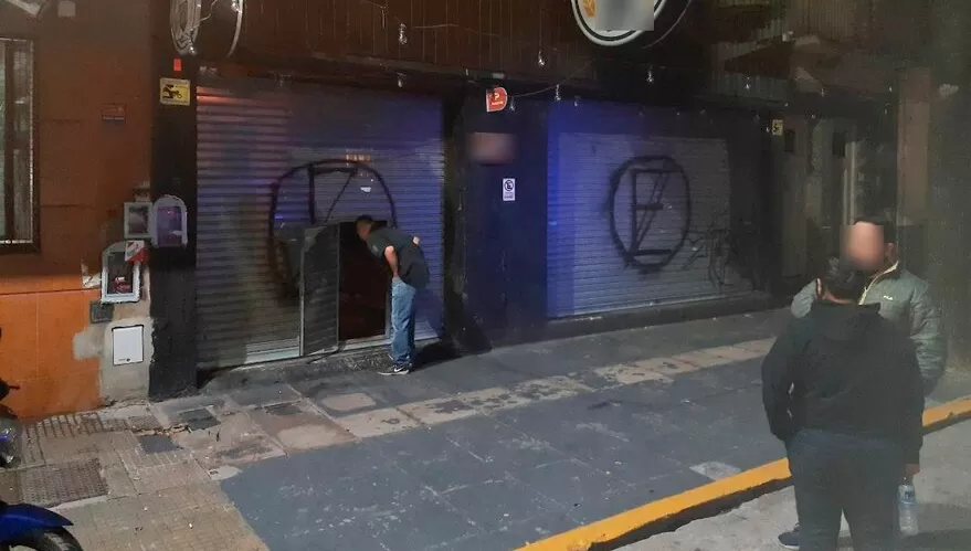 OPERATIVOS. Desactivan tres fiestas clandestinas en Buenos Aires, en las que había casi 500 personas.
