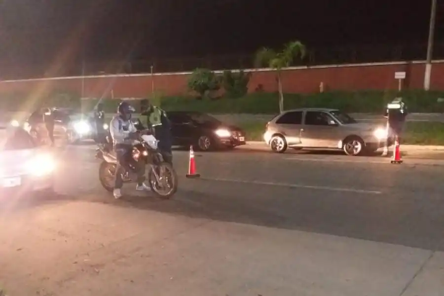 Desalojan a más de 200 jóvenes en distintas fiestas clandestinas realizadas en San Pablo y El Manantial