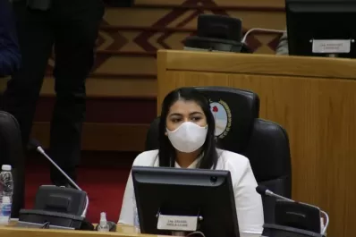 La respuesta manzurista a Gladys Medina: Perseguidos fueron los 1.500 despedidos de la Legislatura