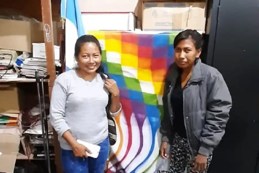 María Emilia de la comunidad chorote y Luisina, wichí.