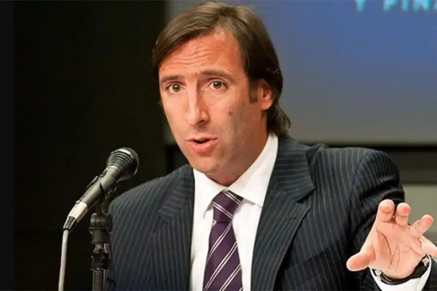 LORENZINO. De ministro de Economía a diplomático en Bélgica.