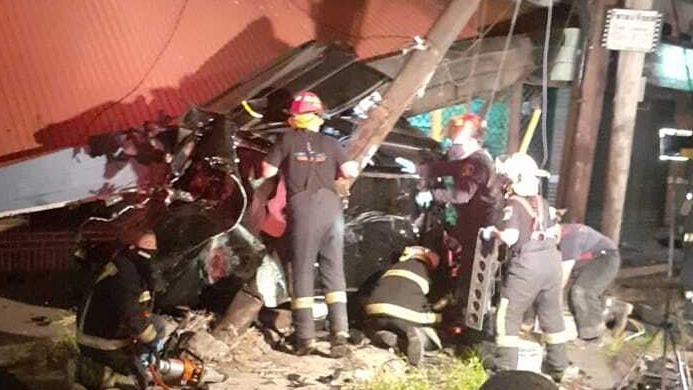 Tragedia en Lanús: cómo fue el choque en el que murieron dos hermanas que iban en un Audi