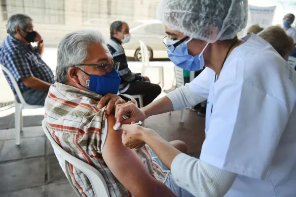 ¿Cuánto tiempo demora la vacuna en generar inmunidad contra el coronavirus?