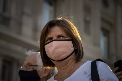 Bullrich apoyó al hombre que mató a dos motoarrebatadores, en Rosario