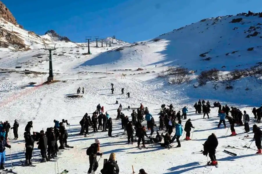 Una por una: las restricciones que regirán desde la madrugada del viernes