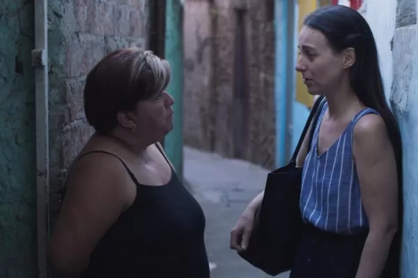 “Un crimen común” avanza sobre los temores que paralizan