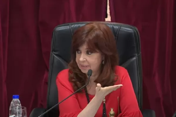 Cristina se cruzó con senadores de la oposición: Ustedes se comportan como barrabravas