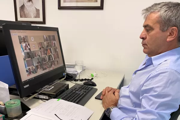 Se castiga al sector gastronómico, pero no controlaron las fiestas clandestinas, lanzó José Cano