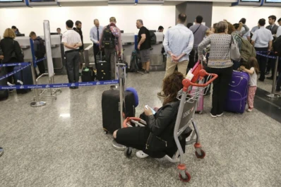 Sorpresivo paro de Aerolíneas Argentinas: hay demoras y cancelaciones en Aeroparque