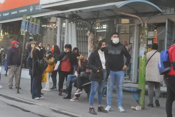 No circularán colectivos de 9 a 12 y de 17 a 20