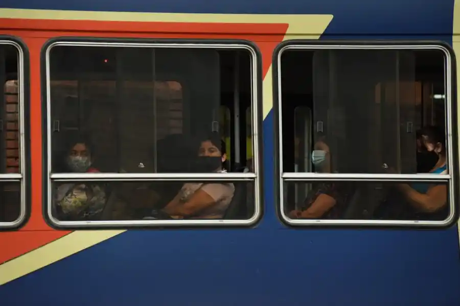 DESPROTEGIDA. La ventanilla cerrada está contraindicada: impide la circulación de aire.