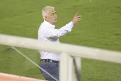 Atlético: De Felippe busca dar con el equilibrio