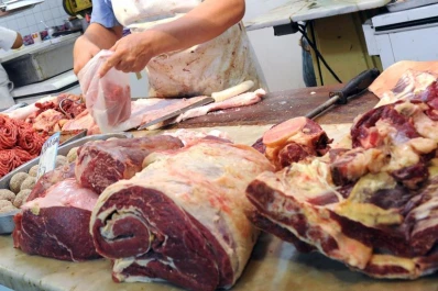 El Gobierno advirtió que podría cerrar las exportaciones de carne si siguen los aumentos