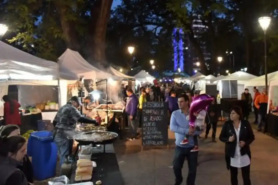 La Municipalidad de la capital suspendió las ferias por el contagio de coronavirus