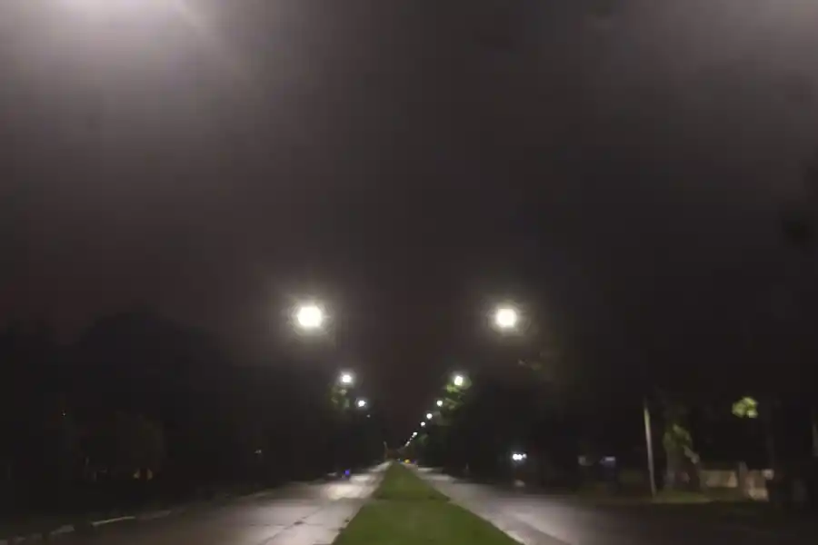 YERBA BUENA IV. Ni un solo auto por la Perón después de las 23.