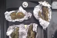 Yerba Buena: interceptan a un cadete de comidas que llevaba flores de marihuana