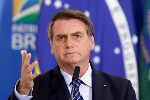 Bolsonaro amenaza con usar el Ejército para quebrar las cuarentenas contra la pandemia