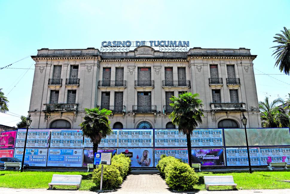 EN PROCESO DE REFORMA INTEGRAL. El Casino está cerrado porque había riesgo en el local. 