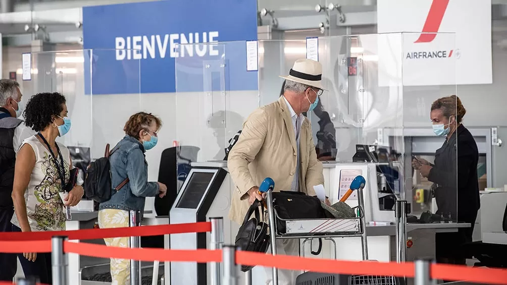 Francia exigirá cuarentena para los viajeros procedentes de Argentina, Brasil, Chile y Sudáfrica