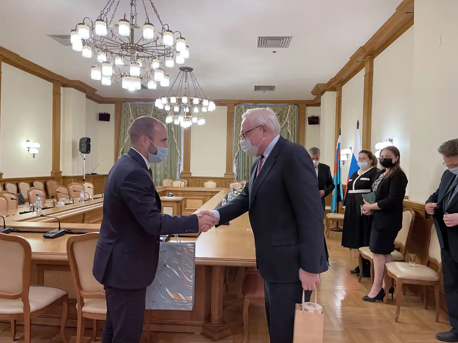 Guzmán en Rusia: agenda económica bilateral, pandemia y FMI 