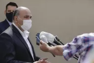 “Cuando uno toma restricciones, es para cuidar a la gente, aseveró el gobernador