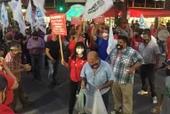 El SEOC se manifestó por las calles del microcentro para exigir el cierre de los comercios