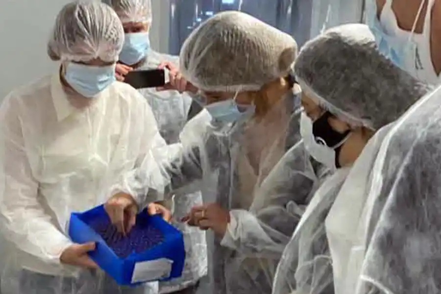 PRIMER PASO. Vacunas realizadas en laboratorio argentino