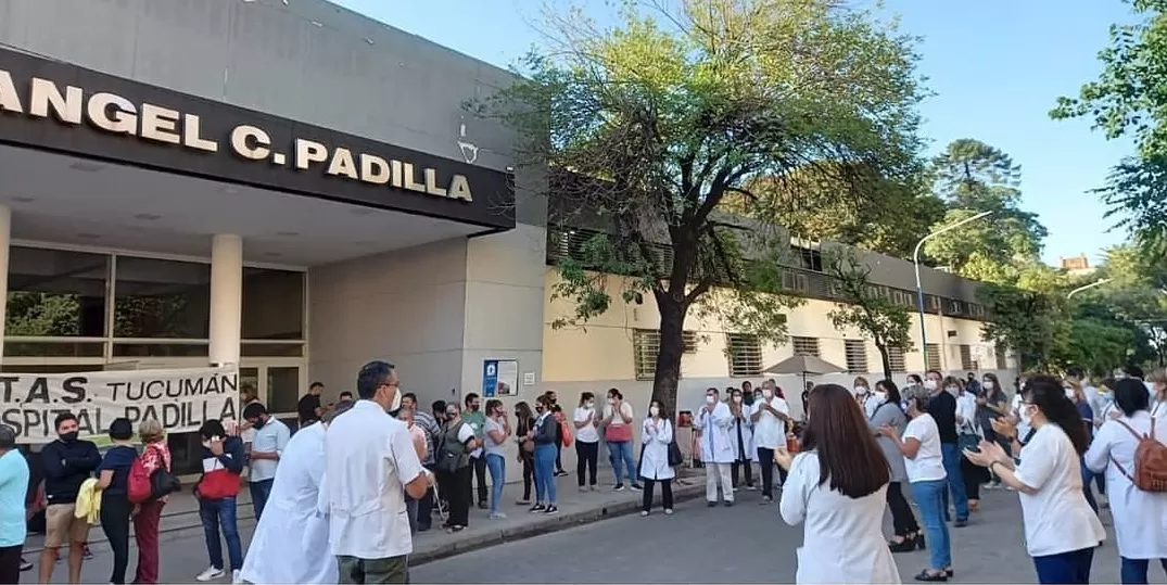 PROTESTA EN EL HOSPITAL PADILLA. Foto de Facebook de Sitas