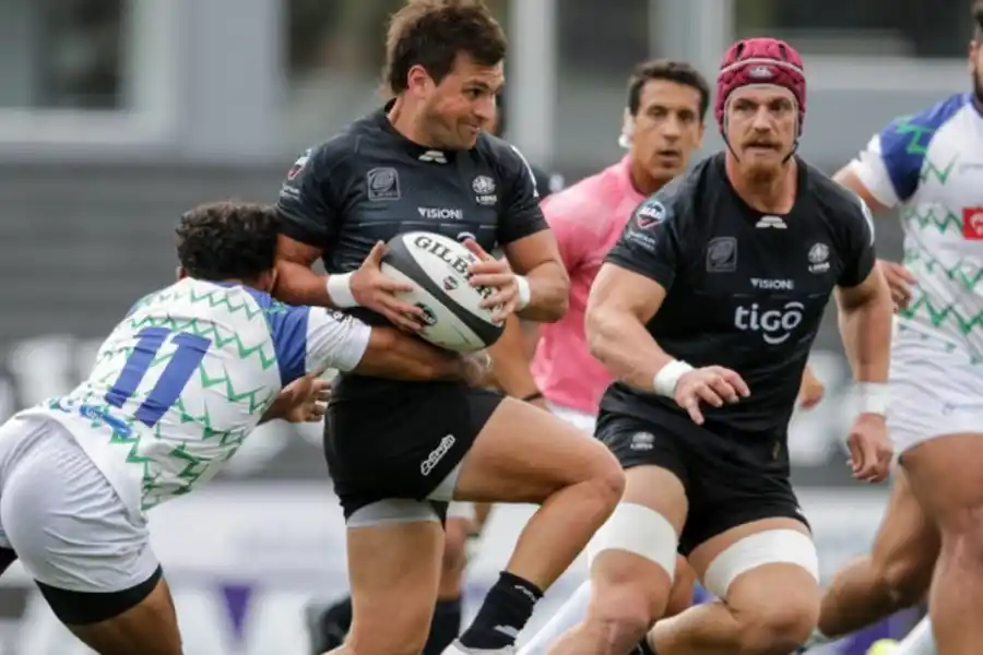 CLAVE. El tucumano Máximo Ledesma fue la figura de Olimpia Lions.