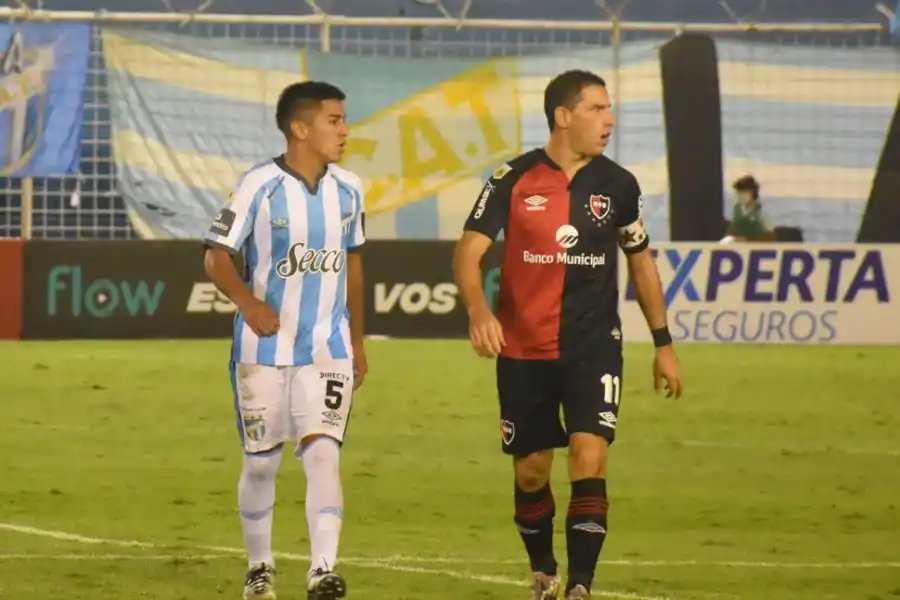 EXPERIENCIA. Floreal García tuvo un interinato en el plantel de Primera,