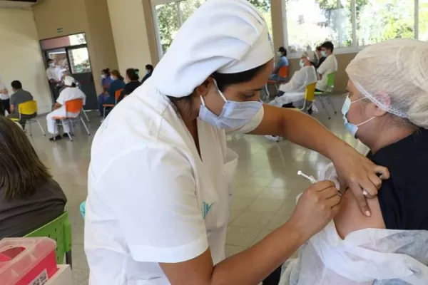 Manzur, ante la segunda ola de covid en Tucumán: el sistema de salud sigue tenso