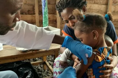 El riesgo de interrumpir la vacunación