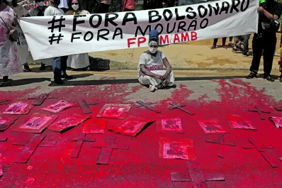 El Senado de Brasil abre la investigación a Bolsonaro