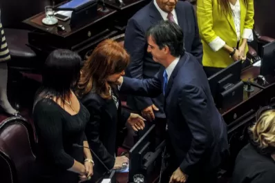 Dios le dará la fortaleza necesaria a Esteban Bullrich para afrontar esta difícil situación, escribió Cristina