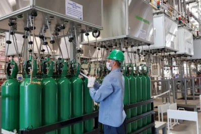 Suspenden las exportaciones de oxígeno para abastecer al sistema de salud nacional