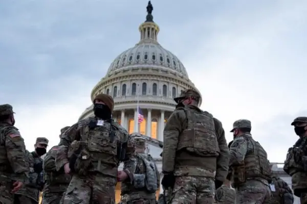 Refuerzan la seguridad en el Capitolio de EEUU