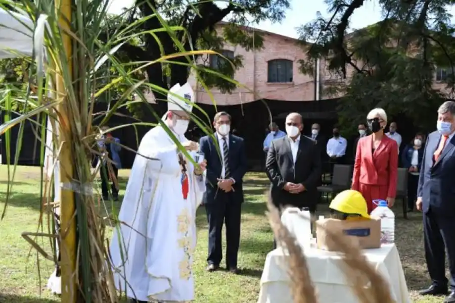 ZAFRA 2021. Misa y ceremonia, en la que participó el gobernador Juan Manzur. FOTO GOBIERNO DE TUCUMÁN. 