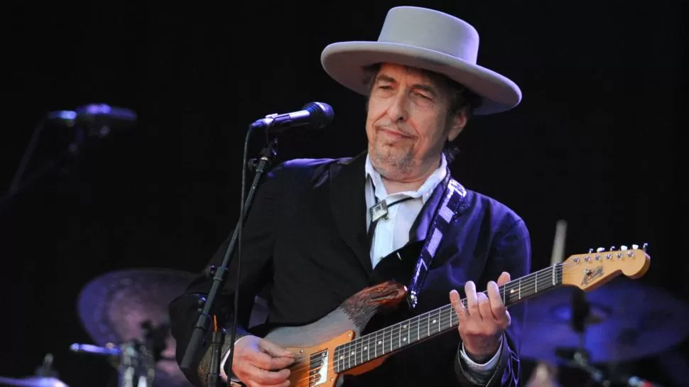 PREMIO NOBEL. Hace cinco años, Bob Dylan fue reconocido como escritor.  