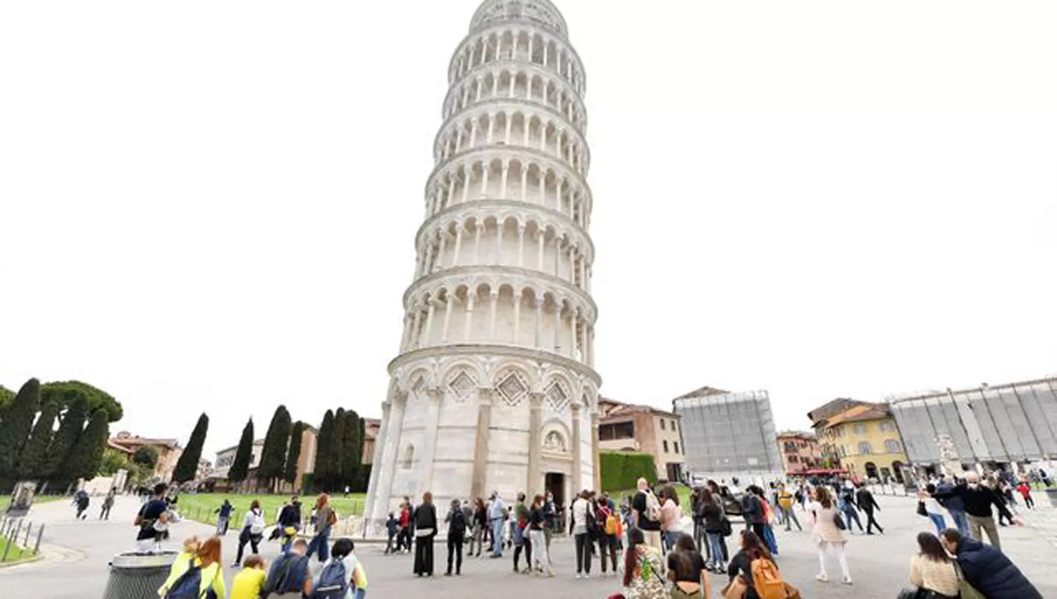 RETRACCIÓN. Pisa, como otros puntos turísticos de Italia, vio disminuida la cantidad de turistas en los últimos meses.