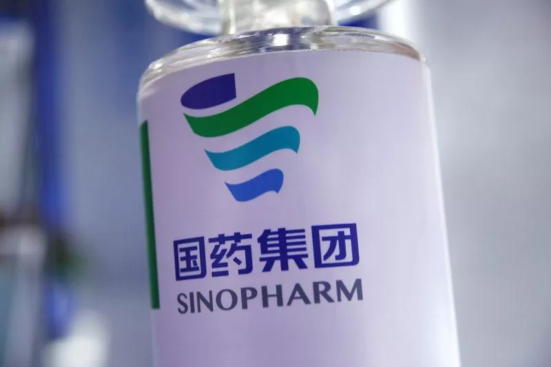 VACUNA. El farmaco de Sinopharm es el sexto en recibir la aprobación de la ONU. Foto de Reuters.