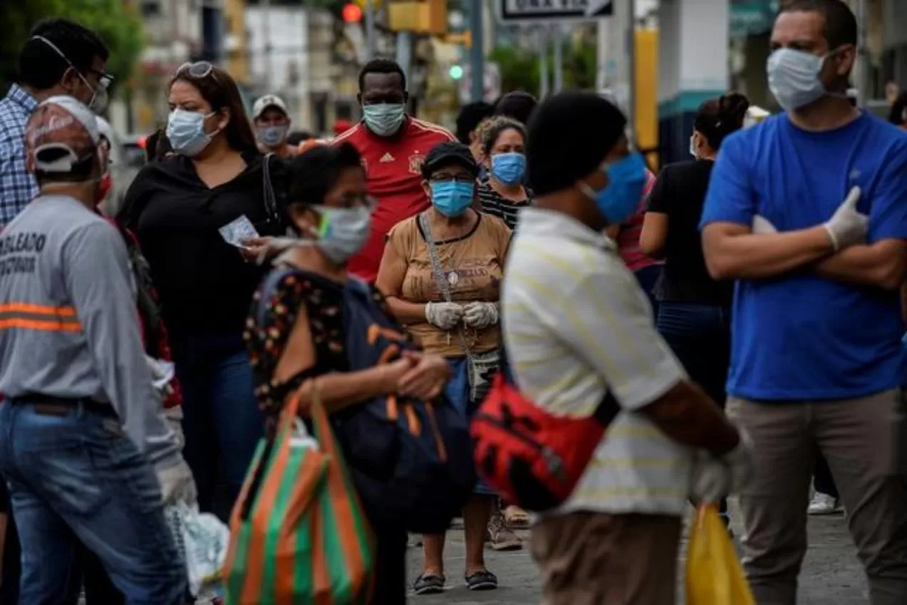 Crece el número de contagios de covid-19 en Ecuador. Foto de Reuters.