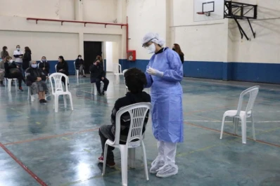 Testeos en escuelas secundarias: llevan 600 hisopados y ningún positivo para coronavirus