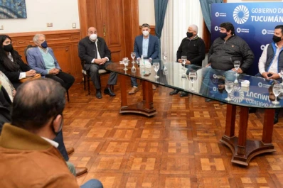 Manzur apela a la estructura nacional para fortalecerse