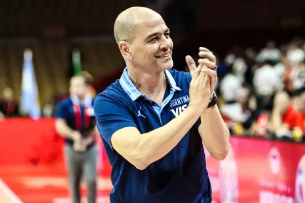 Oveja Hernández regresa al seleccionado de básquet para los Juegos Olímpicos de Tokio