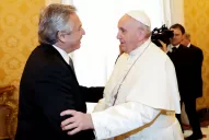 Qué regalos se intercambiaron el Papa y Alberto Fernández