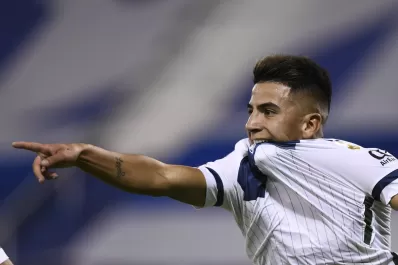 Vélez le ganó a la LDU y se acomodó en el segundo puesto del Grup G