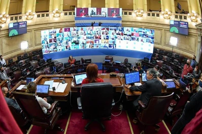 Senado: aprueban la prórroga de las sesiones semipresenciales