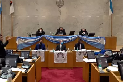 Gritos en el recinto: el jaldista Morof cuestionó a Lichtmajer y el manzurista Mansilla lo increpó