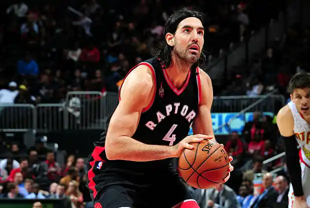 10 AÑOS DE NBA. Todo ese tiempo jugó Scola.